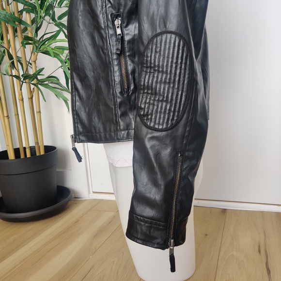 Zara Black Leather Jacket Motorcycle Style - Picture 4 of 8